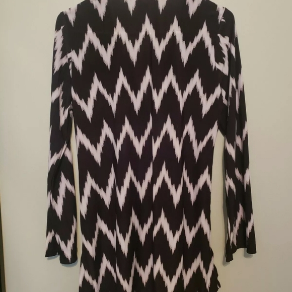 La Blanca Night Waves V-neck Tunic Swim Cover-up - Picture 5 of 6